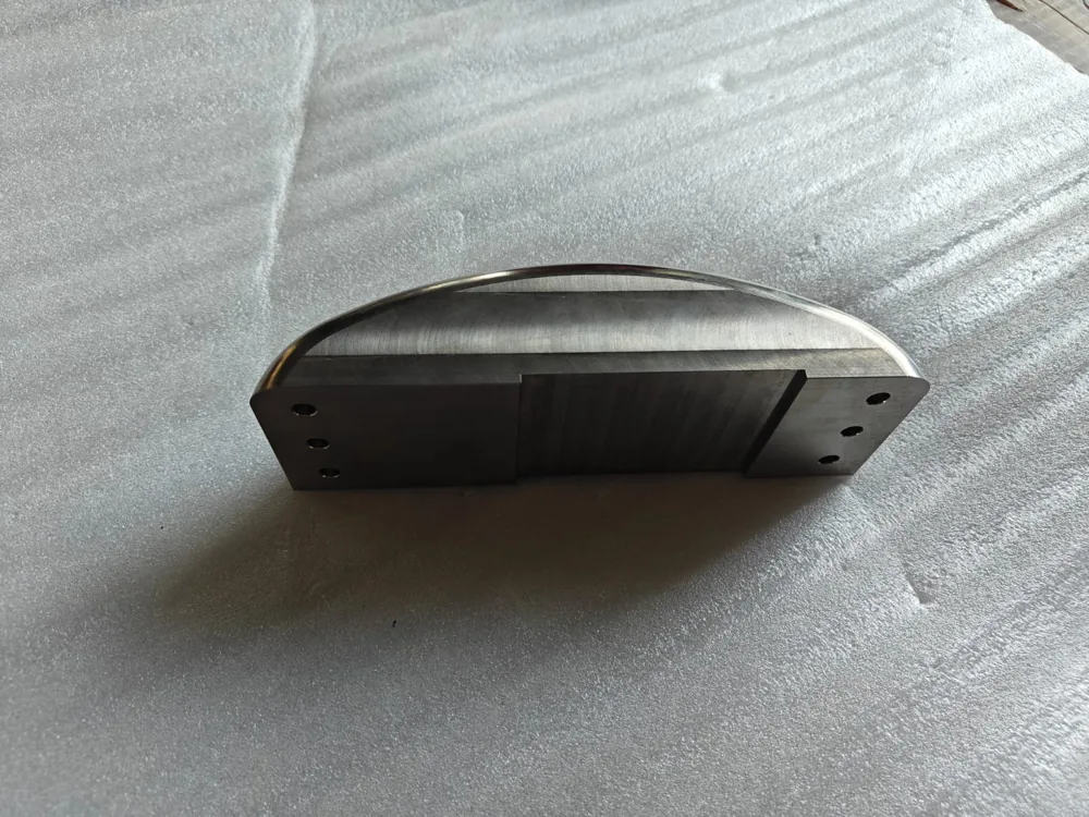 Tungsten ballast piece