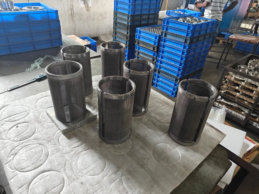 Tungsten mesh heater