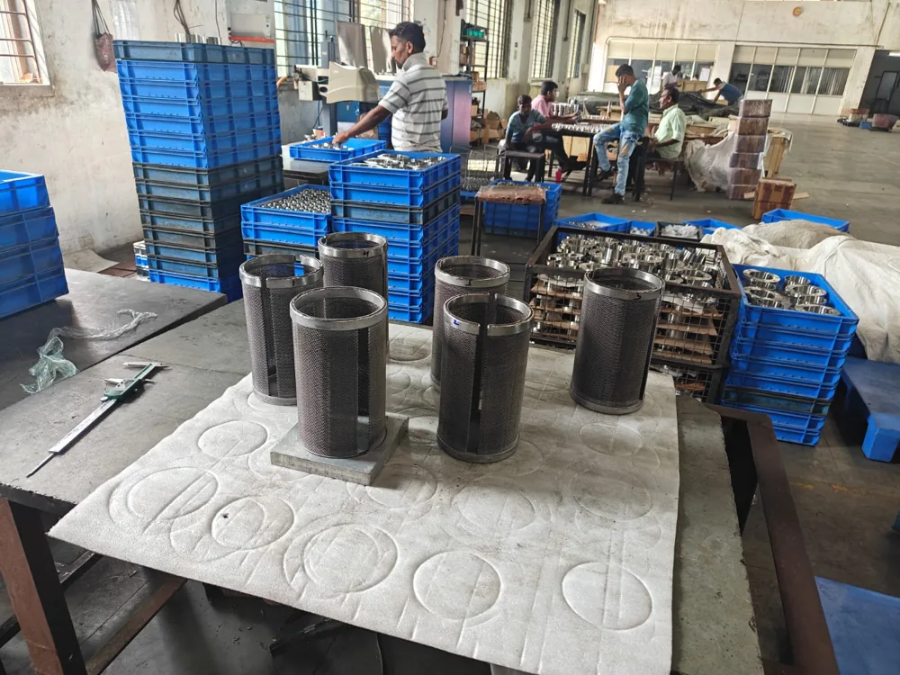 Tungsten mesh heater